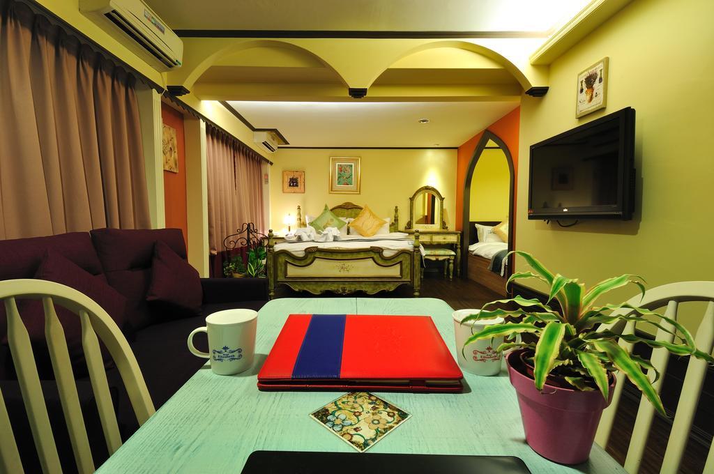 Elizabeth Hotel Taichung Extérieur photo