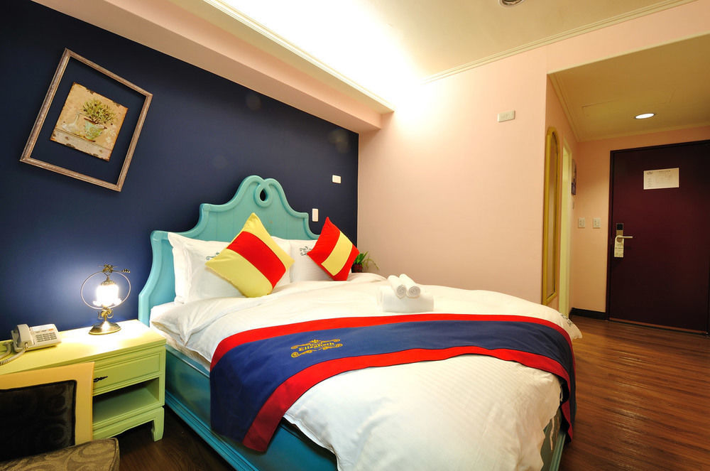 Elizabeth Hotel Taichung Extérieur photo