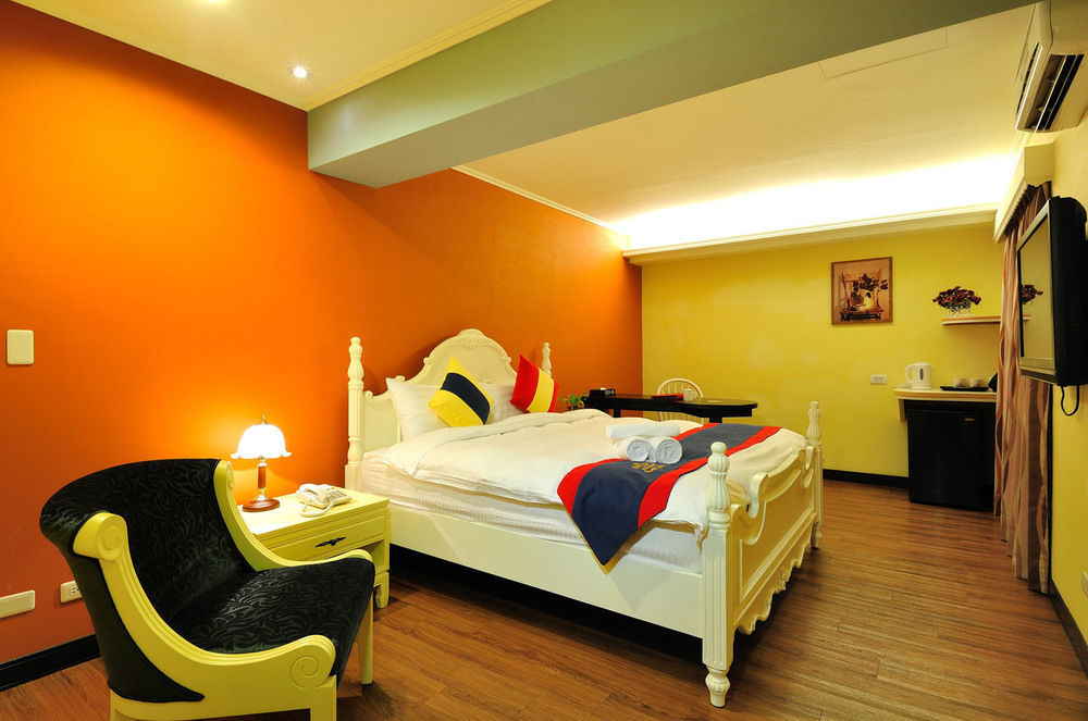 Elizabeth Hotel Taichung Extérieur photo
