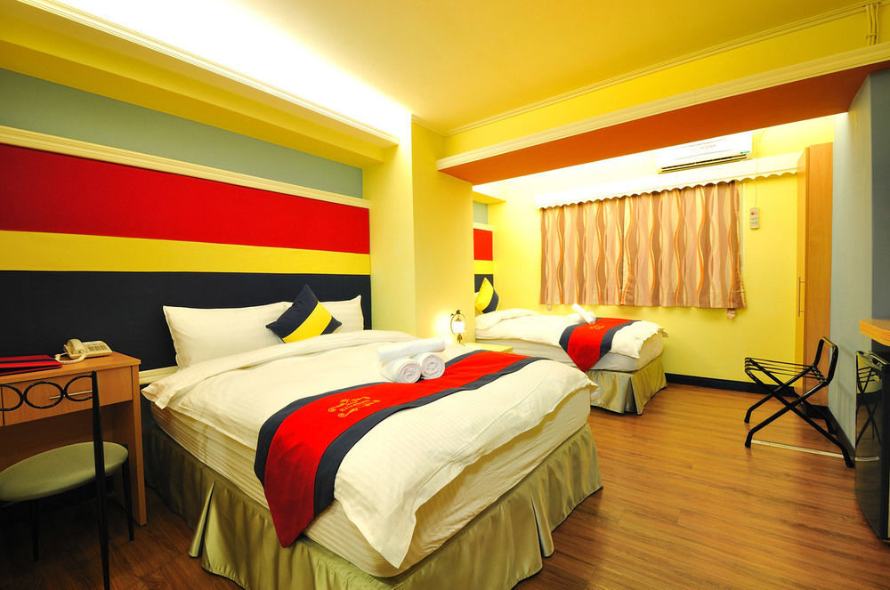 Elizabeth Hotel Taichung Extérieur photo