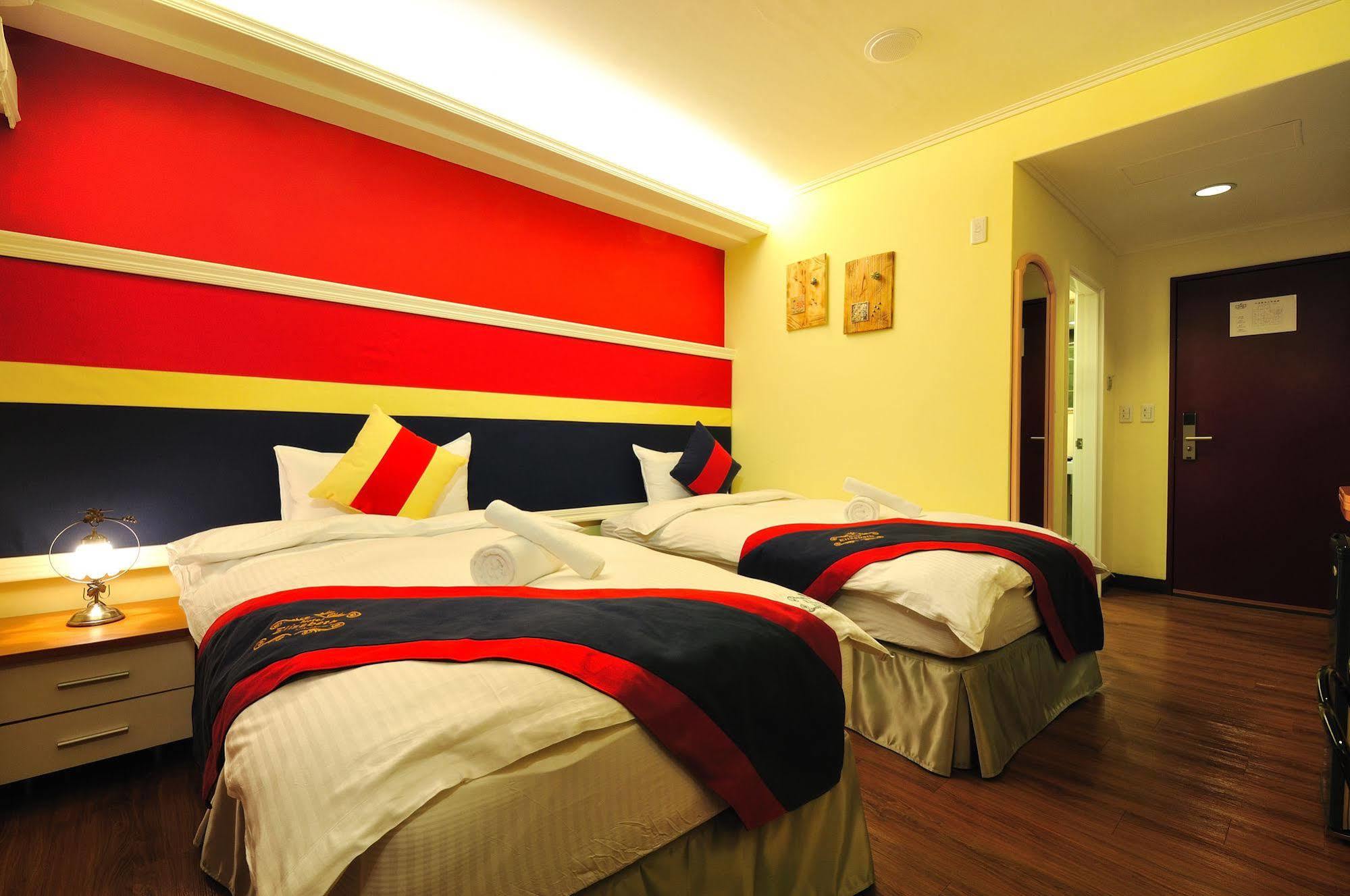 Elizabeth Hotel Taichung Extérieur photo