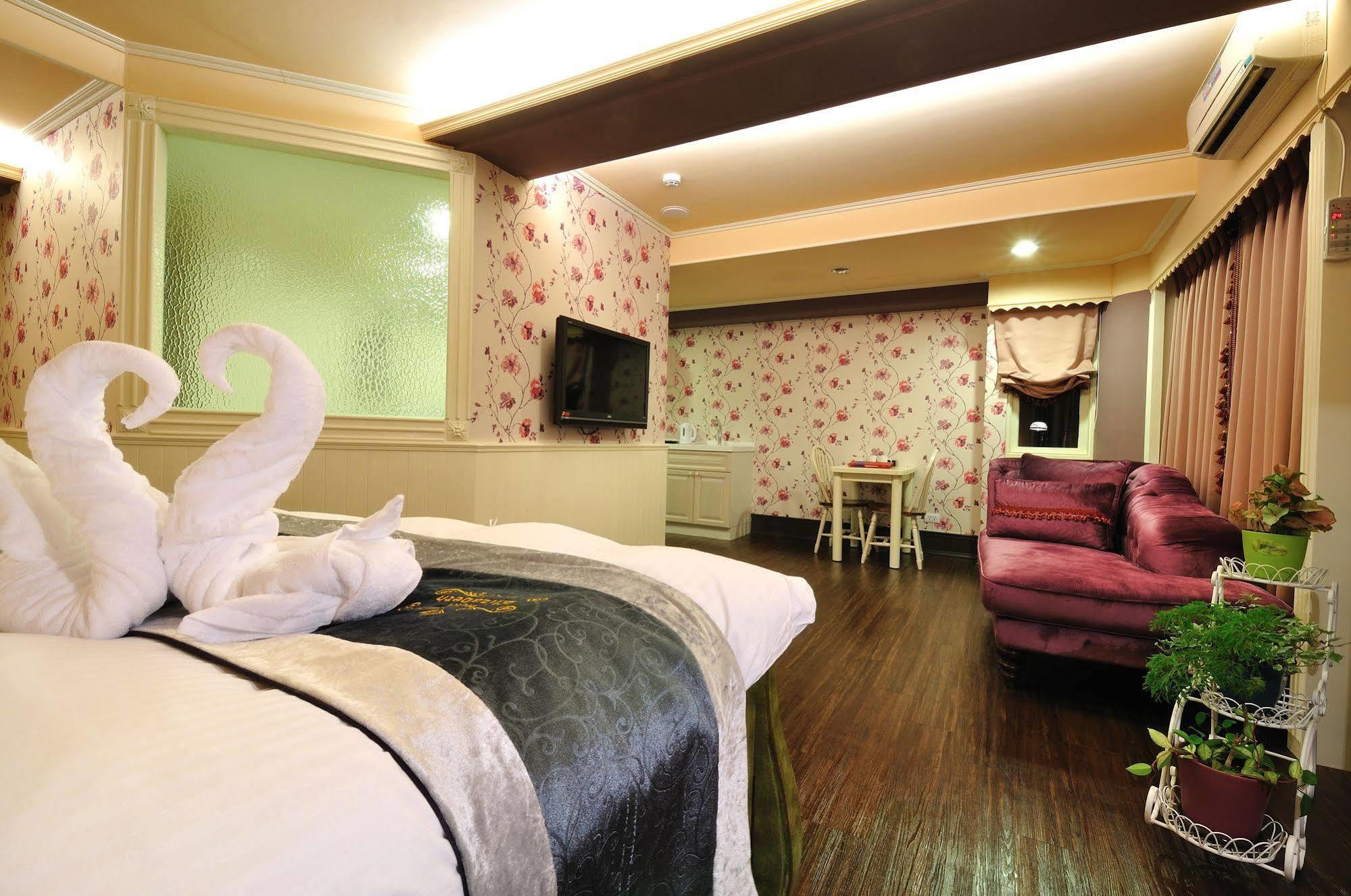Elizabeth Hotel Taichung Extérieur photo