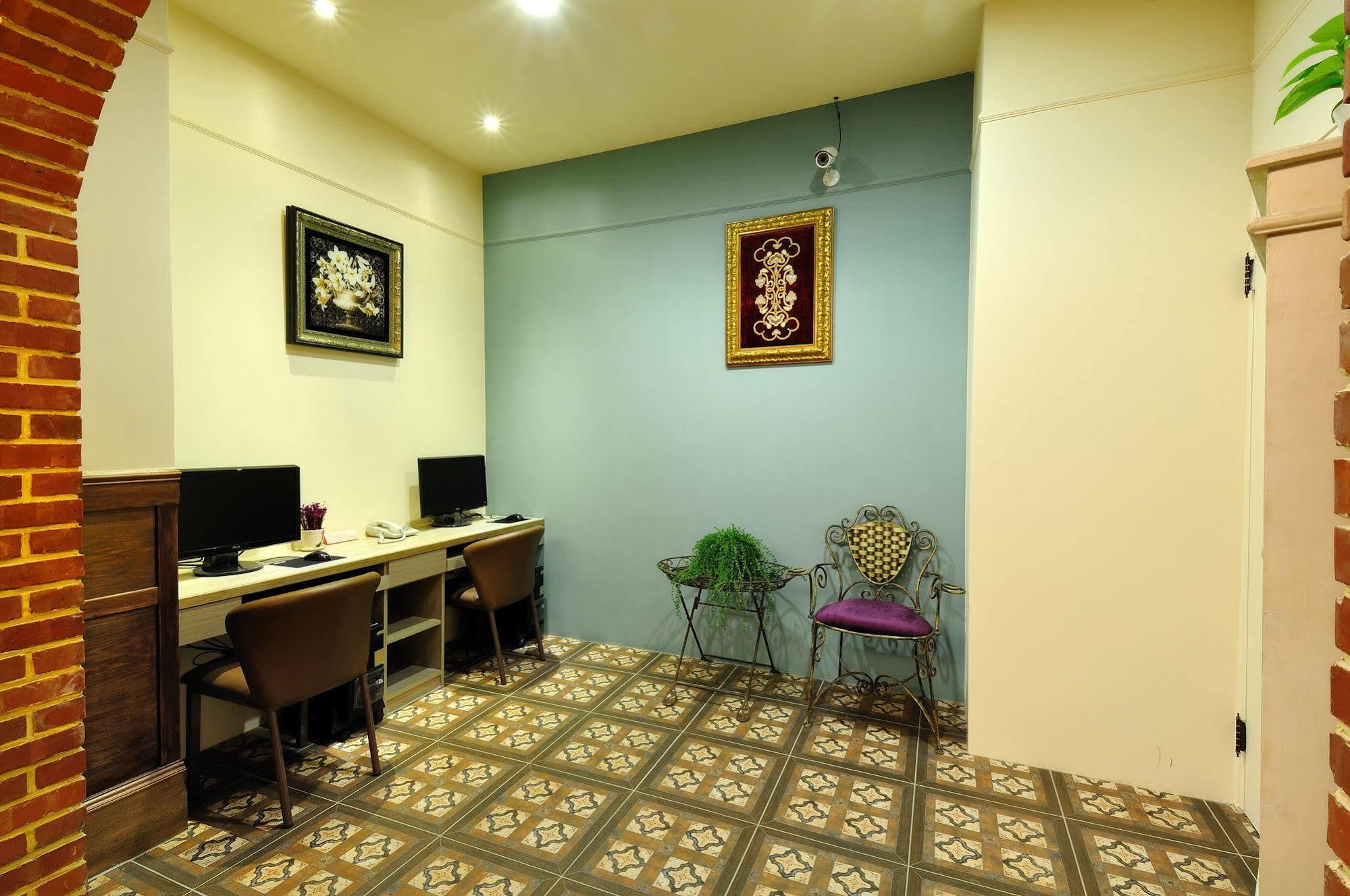 Elizabeth Hotel Taichung Extérieur photo