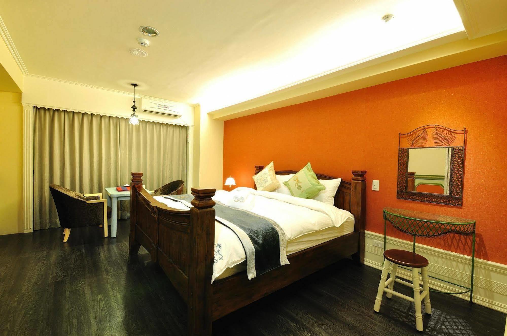 Elizabeth Hotel Taichung Extérieur photo