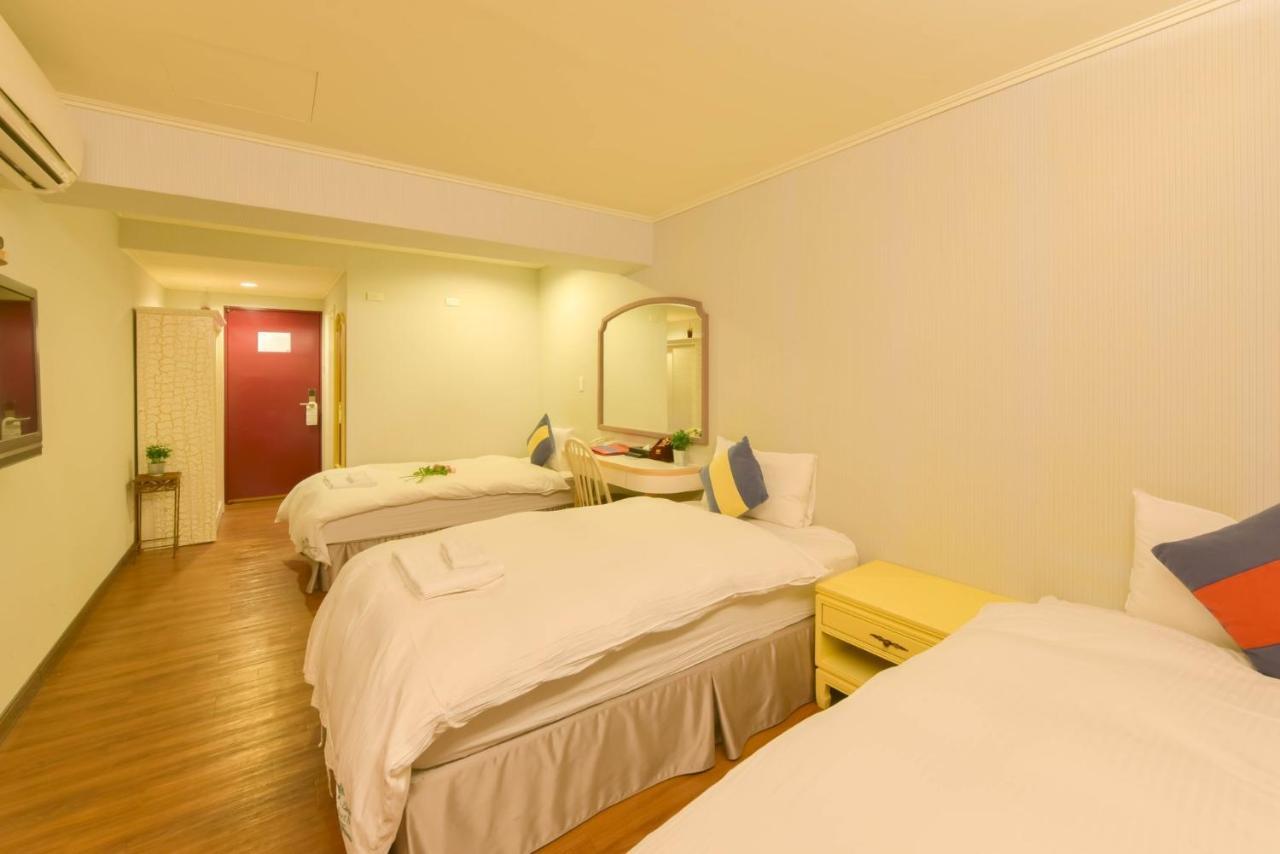 Elizabeth Hotel Taichung Extérieur photo
